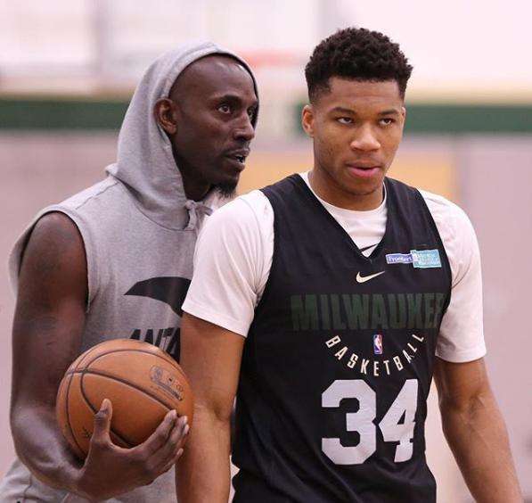 队友能够轻 队友能够轻