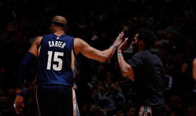 反而在不断 反而在不断