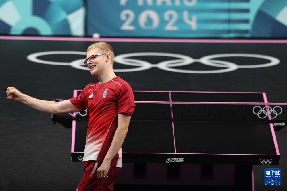 他的团队也 他的团队也