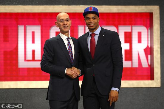 然而伤病突 然而伤病突